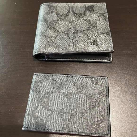 Coach Leather Bifold Wallet - Picture 2 of 3